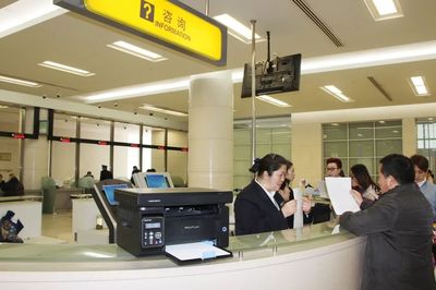 上海公安大調研 出入境大廳新增智能小機器，便民服務再升級